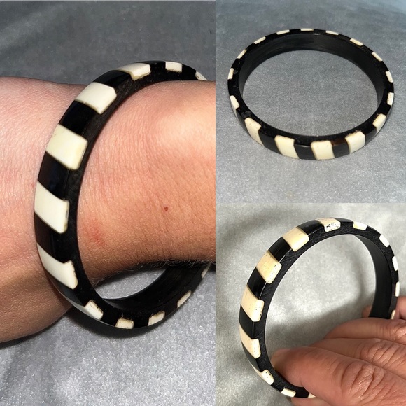 Vintage boutique handmade hand-carved mix wood wooden striped bangle - Picture 7 of 11